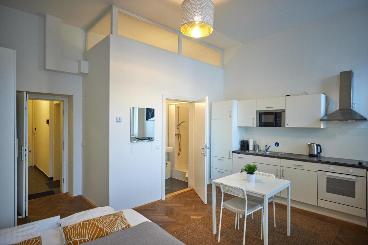 Nice Studio Close To Metro III Viena Exterior foto